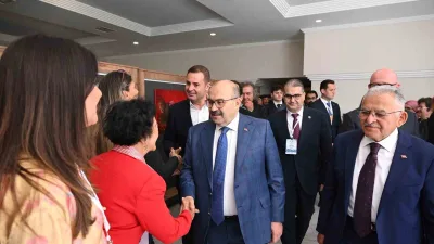 Balıkesir’in ev sahipliğinde düzenlenen Türkiye Kent Konseyleri Birliği Ulusal Toplantısı