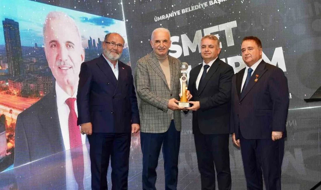 Ümraniye Belediye Başkanı İsmet Yıldırım, 23. Uluslararası İpekyolu Yılın Altın