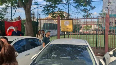 İSTANBUL (İHA) – Üsküdar Amerikan Lisesi’nin trafosunda yangın çıktı. Olayda